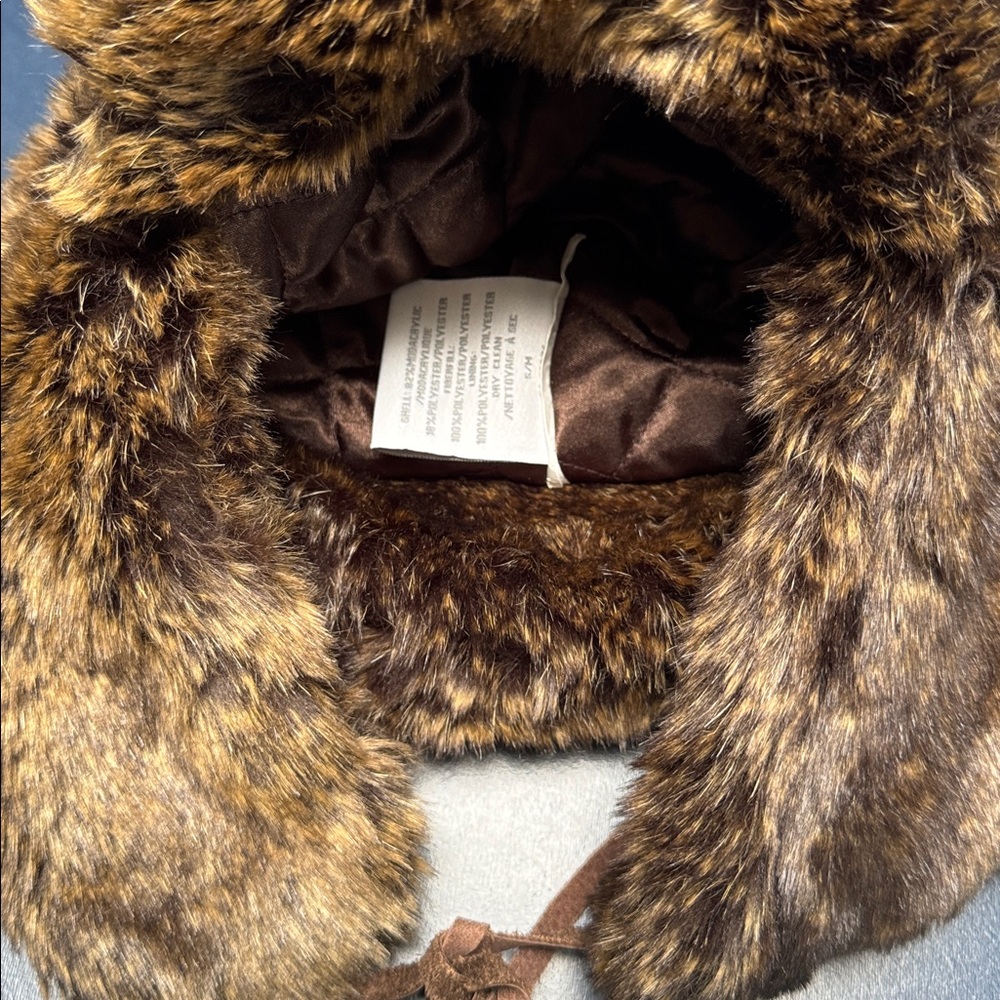 Restoration Hardware faux fur hat. Never worn - Picture 4 of 4